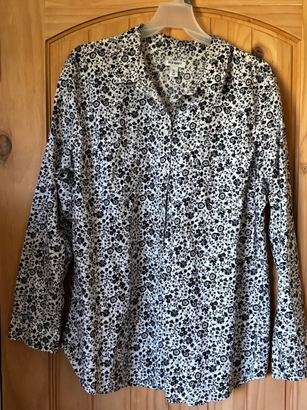 Old Navy White and Black Floral Button-Up Shirt Jacket